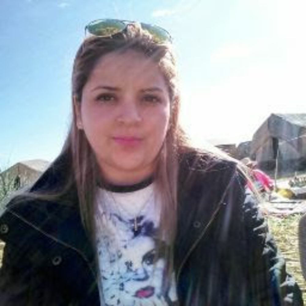 Meet your Posher, Alejandra